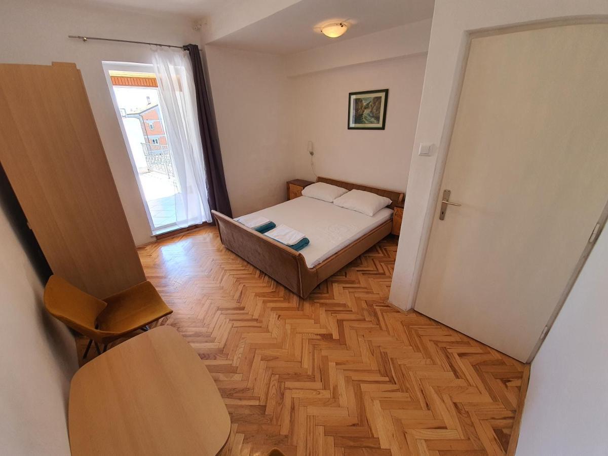 Apartmani Kosuljandic 크리크베니카 외부 사진